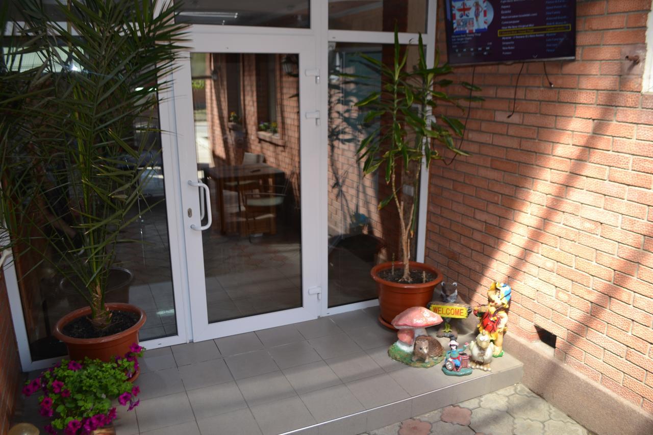 Like Home Hostel Tyraspol Zewnętrze zdjęcie