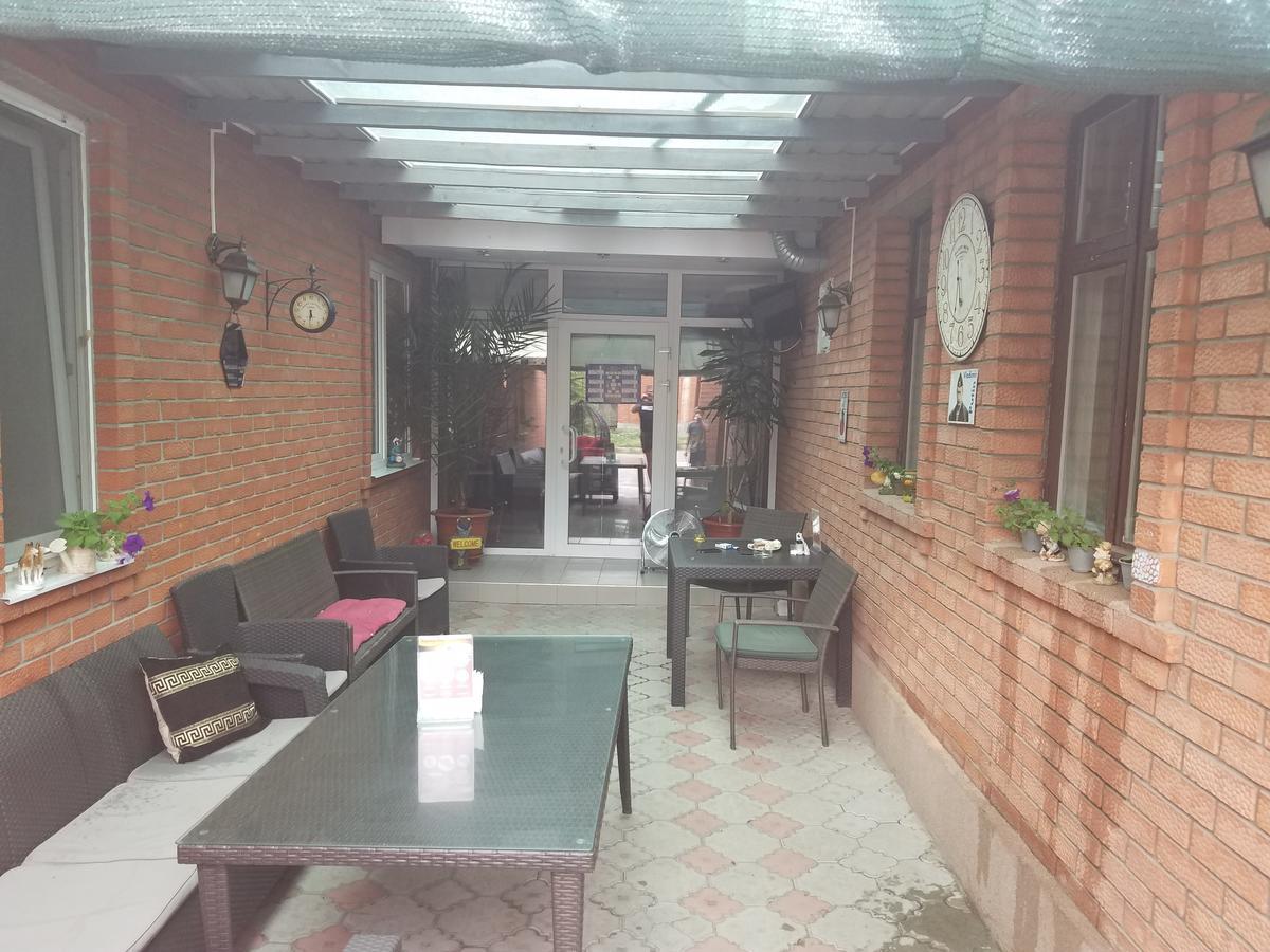 Like Home Hostel Tyraspol Zewnętrze zdjęcie